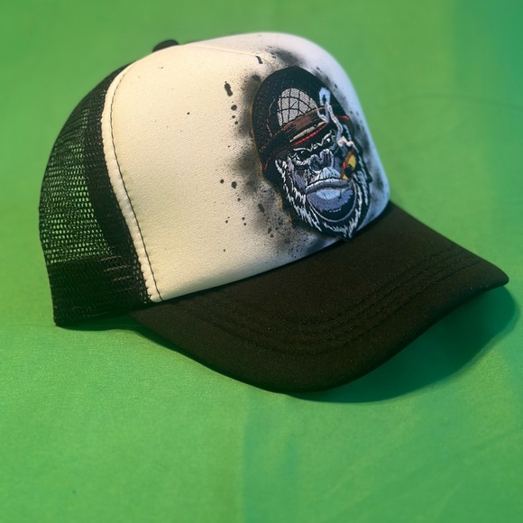 Trucker hat - Picture 4 of 7